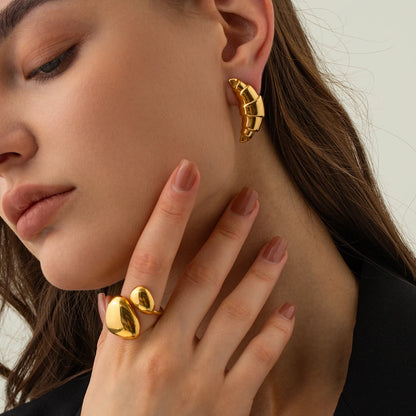 18 Karat Gold Vergoldete Croissant Ohrringe