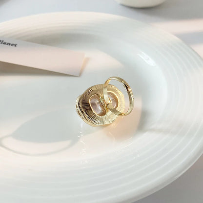 18-Karat Gold Vergoldeter Verstellbarer Meerperlenring in Einheitsgröße