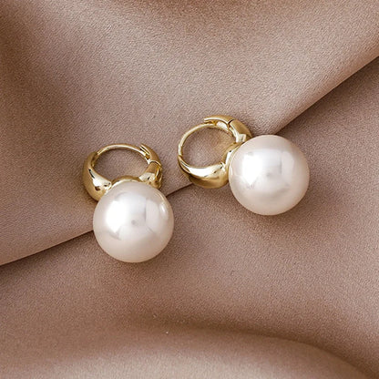 18 Karat Gold Vergoldete Elegante Perlenohrringe