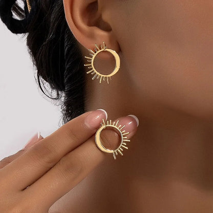 18-Karat Gold Vergoldete Halbe Sonne & Mondform Ohrringe