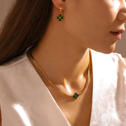18 Karat Gold Vergoldetes Luxus-Set mit Kleeblatt-Kristall