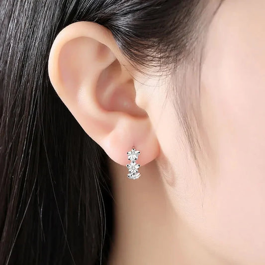 925 Silber Vergoldete Ohrringe mit kleinen Blumen
