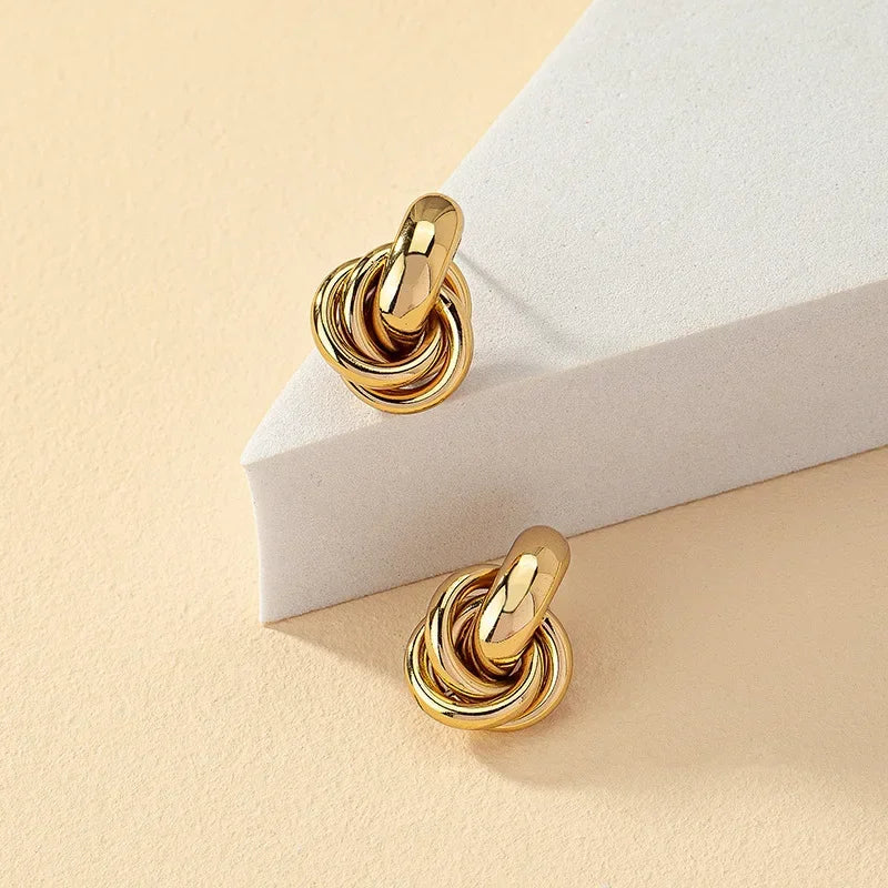 18-Karat Gold Vergoldete Knotenohrringe