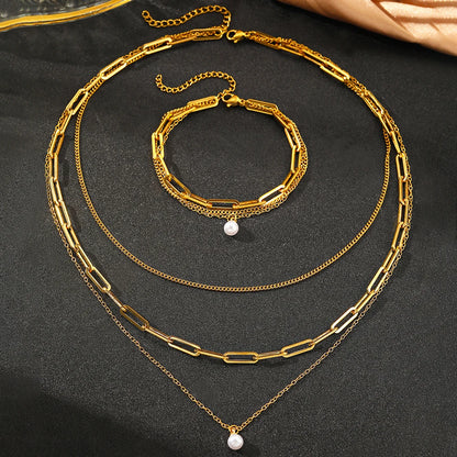 18 Karat Gold Vergoldetes Set: 3-lagige Kette und Armband mit Perle